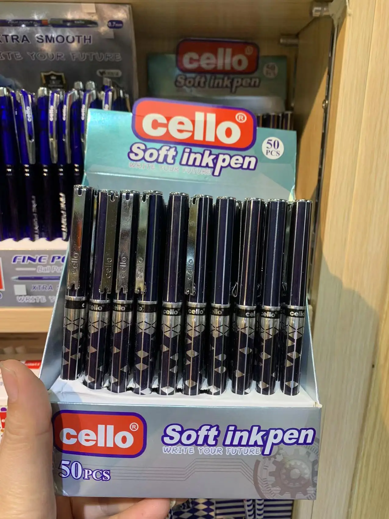 Africa school and office stationery easy Ballpoint Pen Manufacturers Bulk  Blue Plastic Ball Point Pen 50 pcs Boxed Ball pen