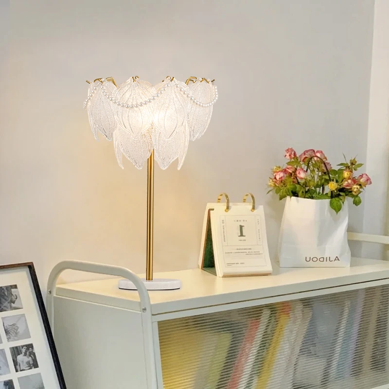 French Design Modern/Nordic Style Glass Leaves Fancy Pearl Crystal Table Desk Lamp AC Power LED/Bulbs Light Source Living Room