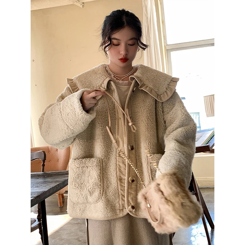 Fashion Winter Vintage Lamb Wool Coats Women Elegant Peter Pan Collar Jackets Women Button Down Pockets Solid Coats Ladies DE01