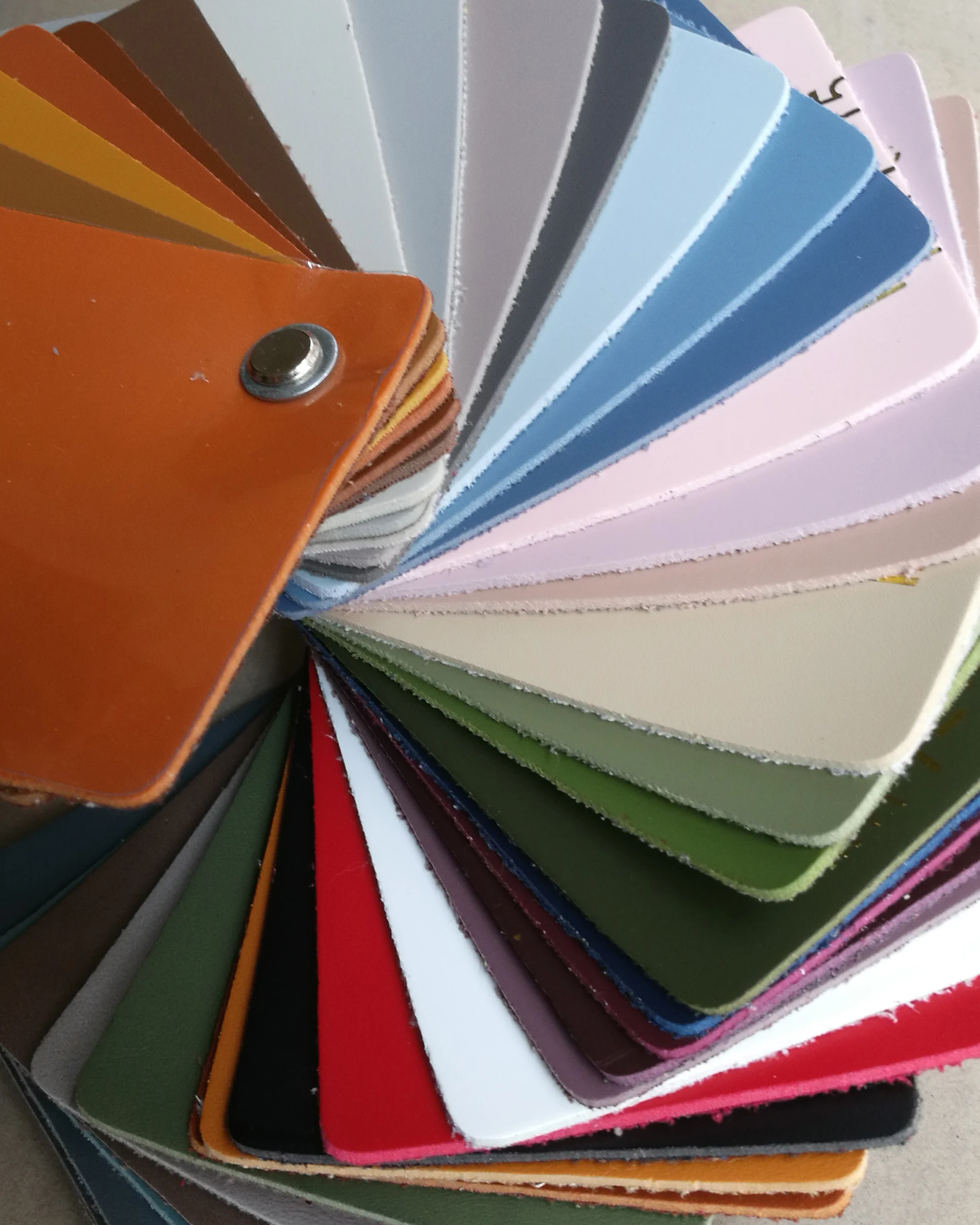 Modern Luxury Living Room Dining Arm Chair Saddle Leather Dining Chair Swivel Nordic Velvet Lounge Armchair