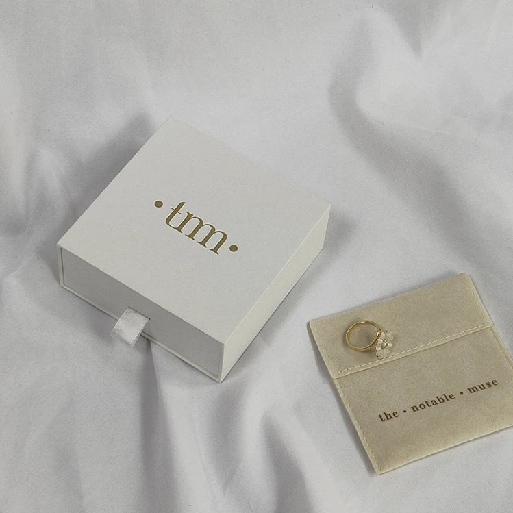 Customized logo Velvet Jewelry Box Ring Earring Bracelet Necklace Box Jewelry Packaging Box With Logo