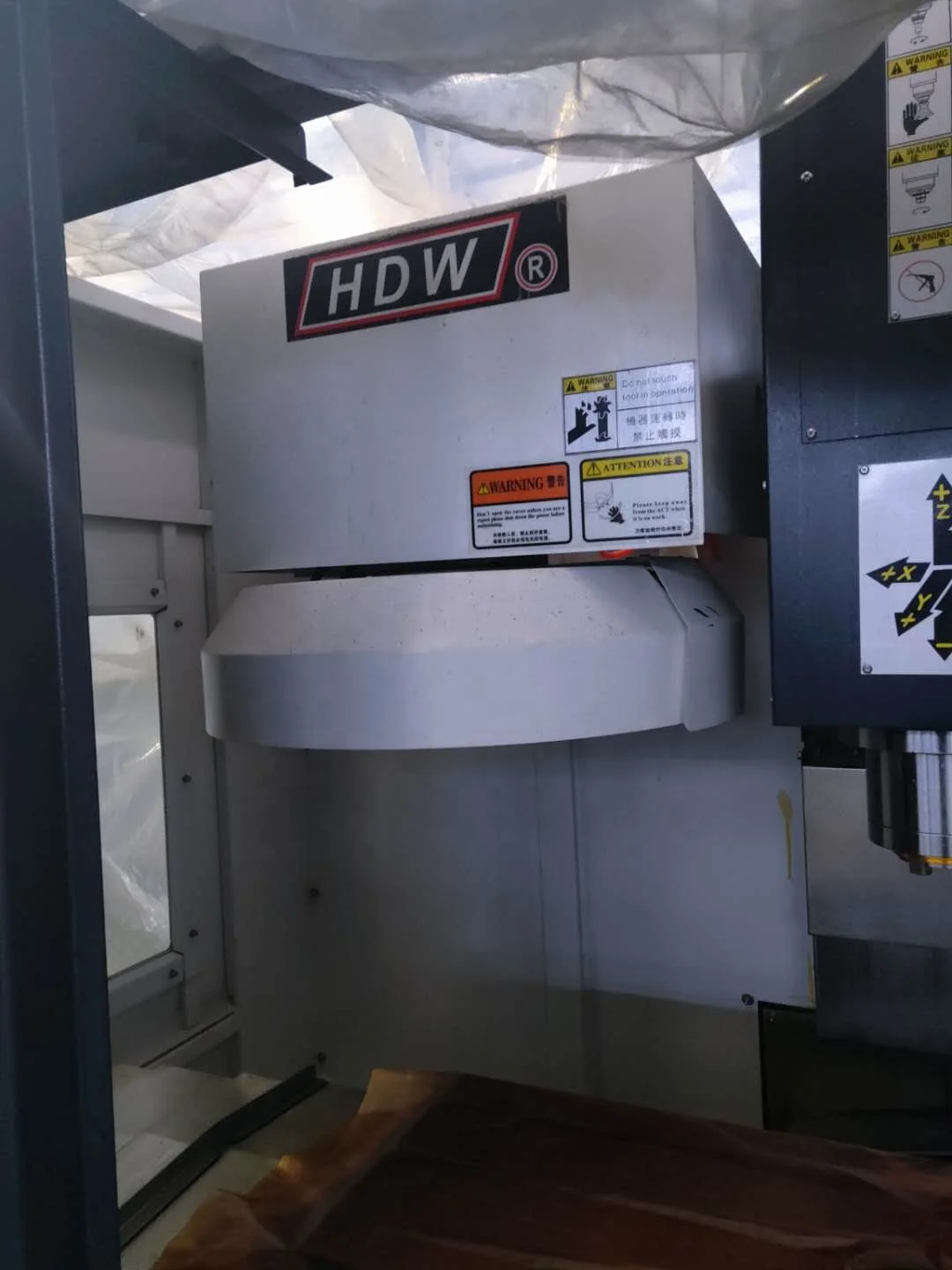 Небольшой станок с ЧПУ vmc640 мини фрезерный станок с ЧПУ вертикальный обрабатывающий центр с сертификатом CE