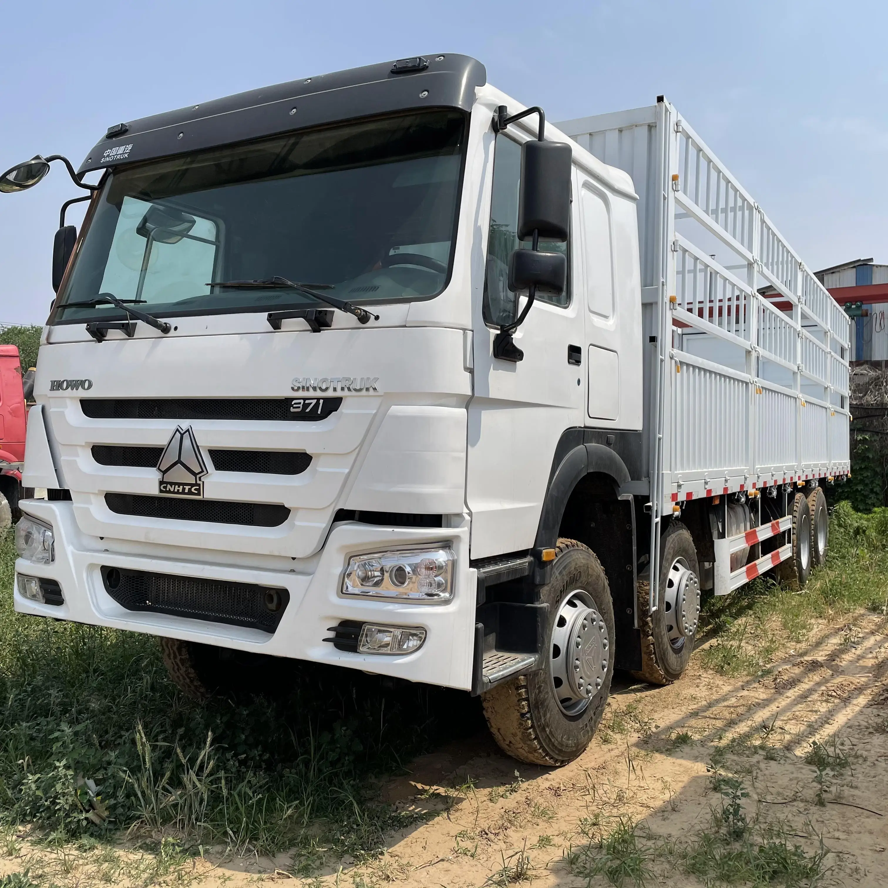 Грузовой автомобиль Sinotruk Howo 6x2 6x4 6*6 8x4 8x8 Прямая поставка с завода 371 400 430HP