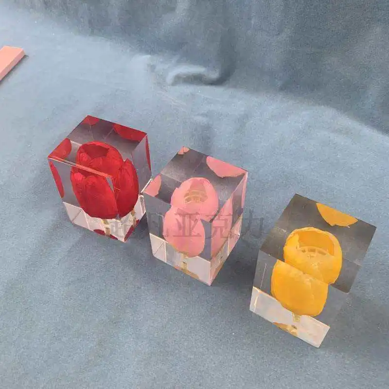 customize Business Promotional gifts flower inside acrylic block paper weight