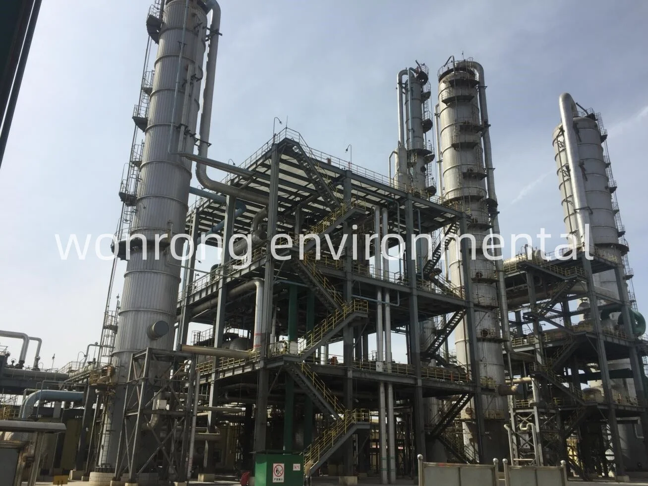 Highly oil yield 85% DCS Auto control system waste engine oil to diesel refinery plant. Highly productive pyrolysis oil machine