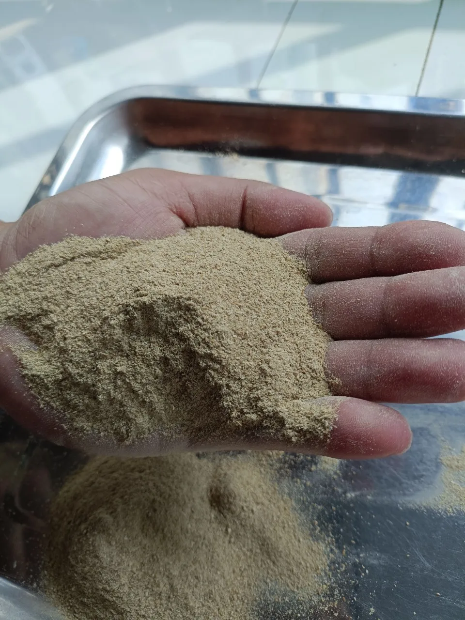 {BEST CHOICE} -рисовые отруби высокого качества и натуральные для корма животных/Лучшая цена во Вьетнаме экспорта-Ms.HELEN