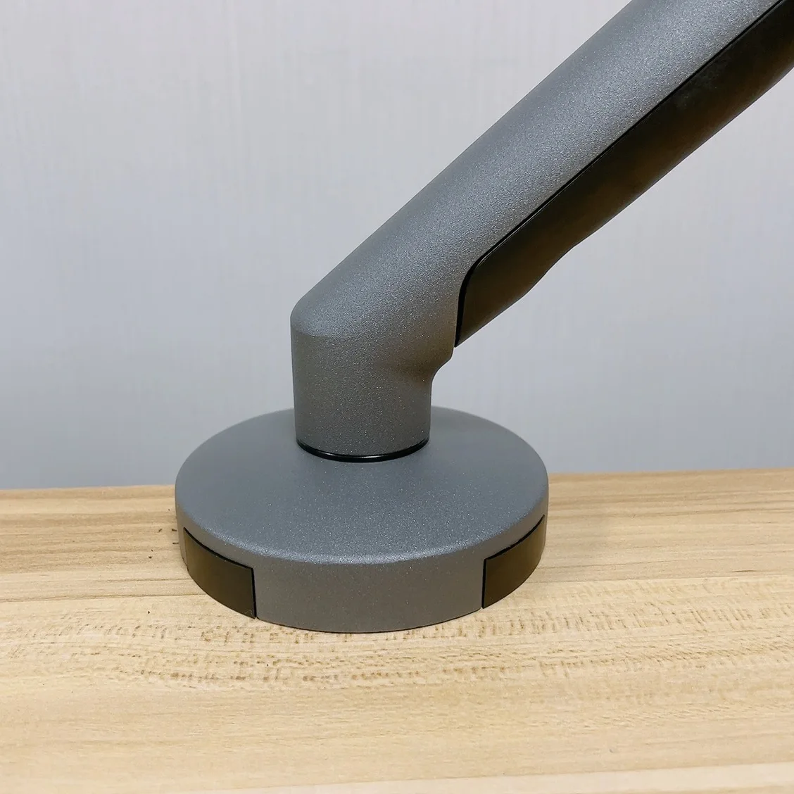 Single Monitor Stand Screen Adjustable Height Desktop Quick Mount 2 USB Computer Monitor Arm