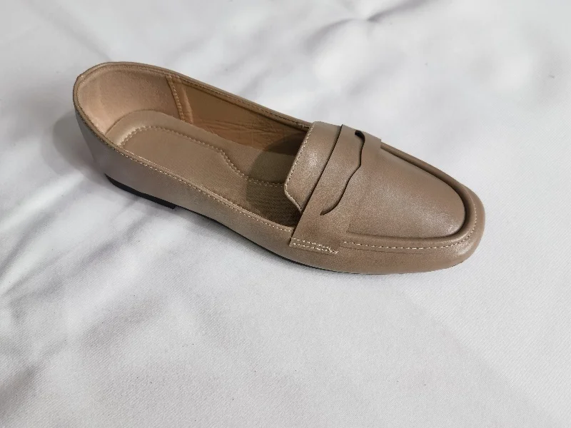 Custom Factory Design Single Shoes Lightweight Walking Footwear Casual Flat Shoes for Ladies