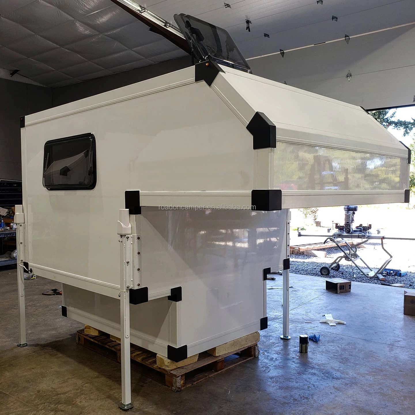 4*4 Light Pick up Camper Truck Camper Travel Trailer Steel Kitchen & Sink and Tap Pick up hard top truck caravan