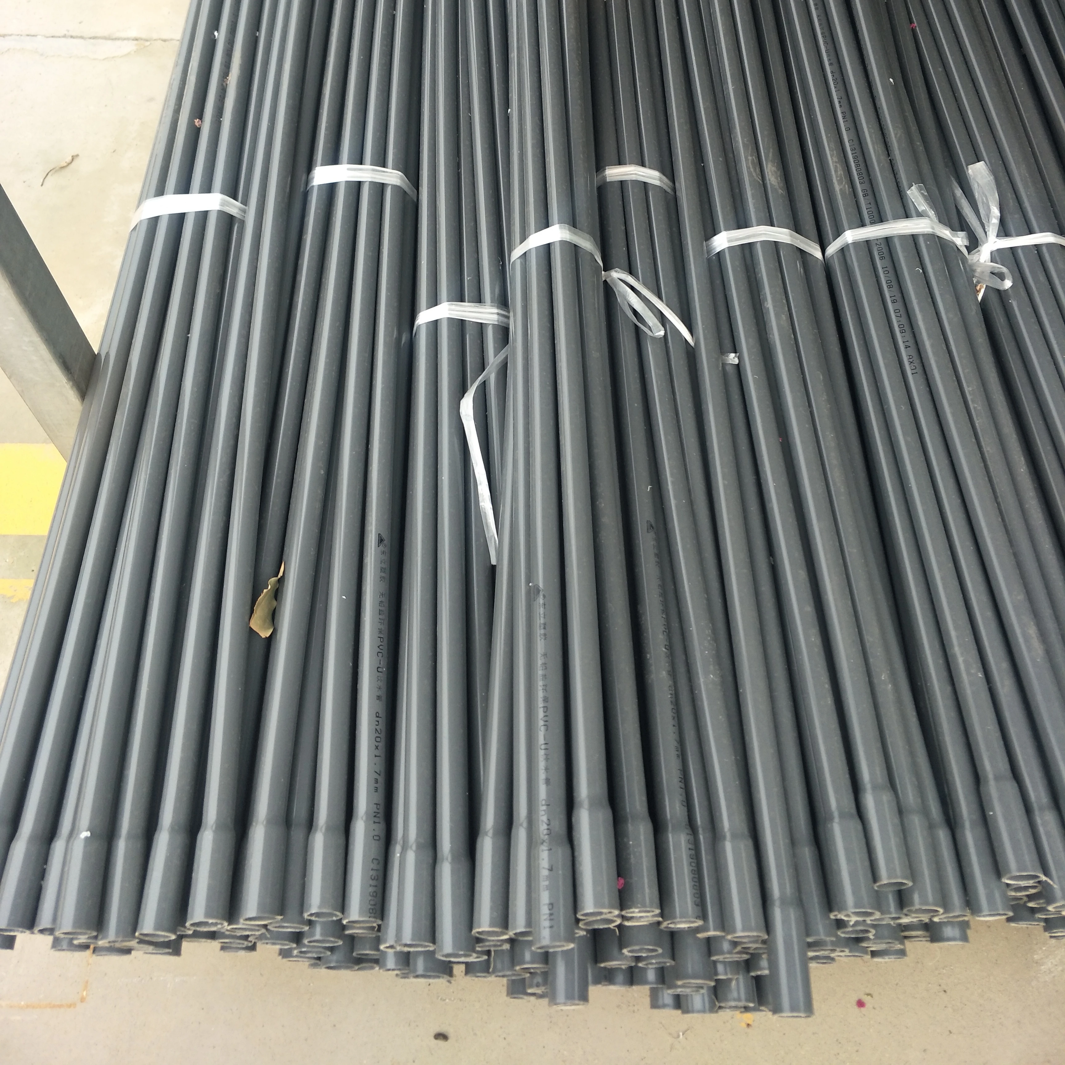 recycled plastic tube drain pipe food grade flexible sewer water 4 inch black white color