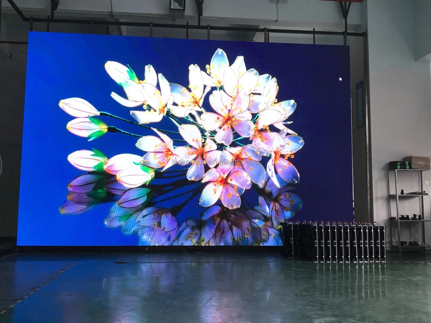 Indoor Led Video Wall P3.91 Wall Mounted Digital Signage 500mmx500mm Indoor Panel Prices Led Display Advertising Screen