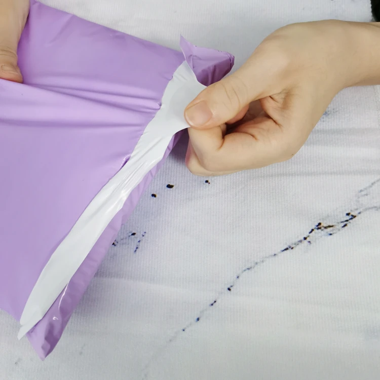 Wholesale Distribute Express PolyMailer Custom Mailing Bags for Packaging Shipping