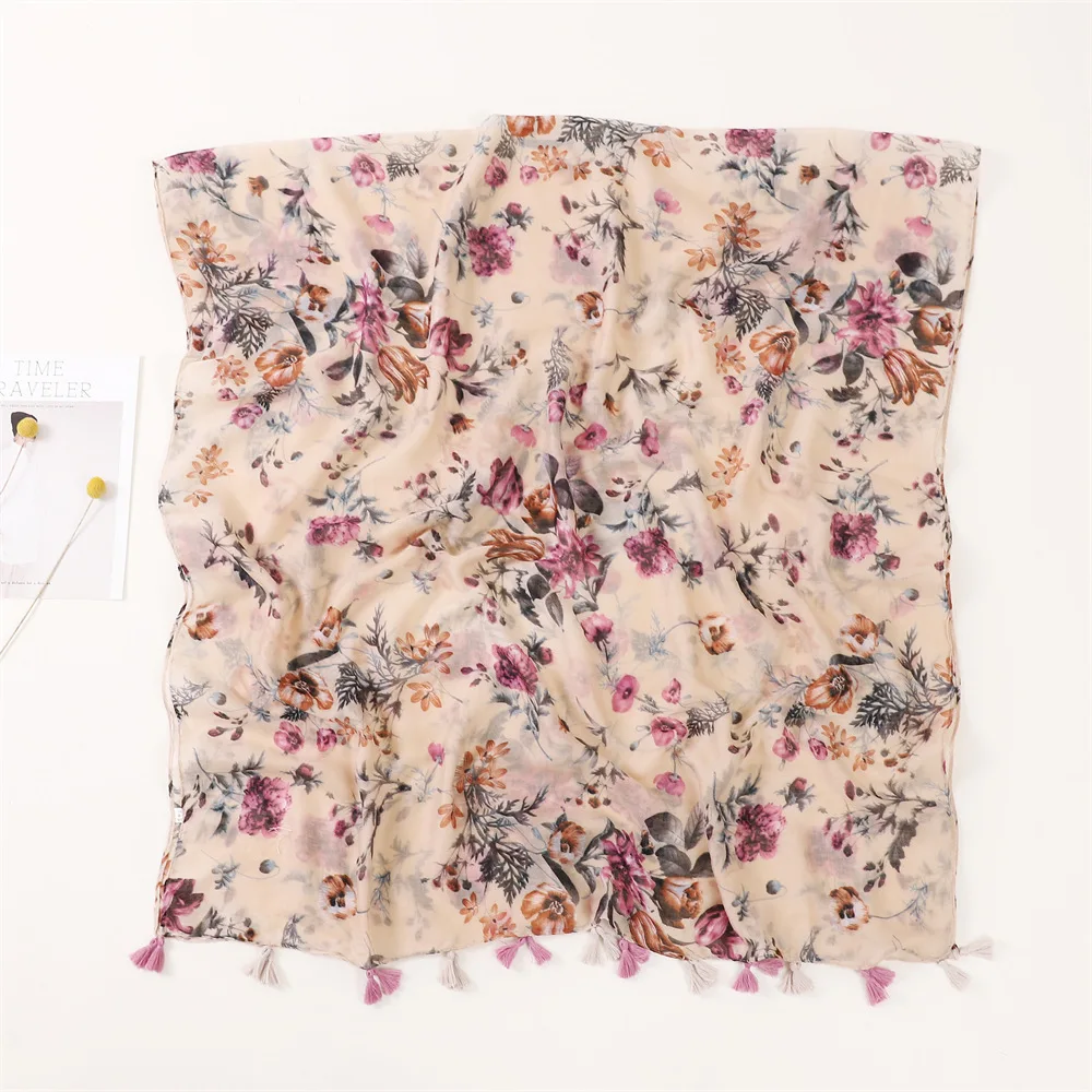 Factory Hijab Scarf with Tassels Luxury Brand Flower Printed Head Scarf for Women Stoles Retro Ethnic Viscose Neck Scarf Shawls
