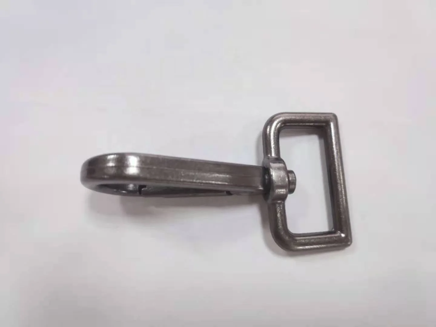 
Wholesale Metal Sling Bag Suitcase Swivel Snap Hook Clasp for Bag Strap 