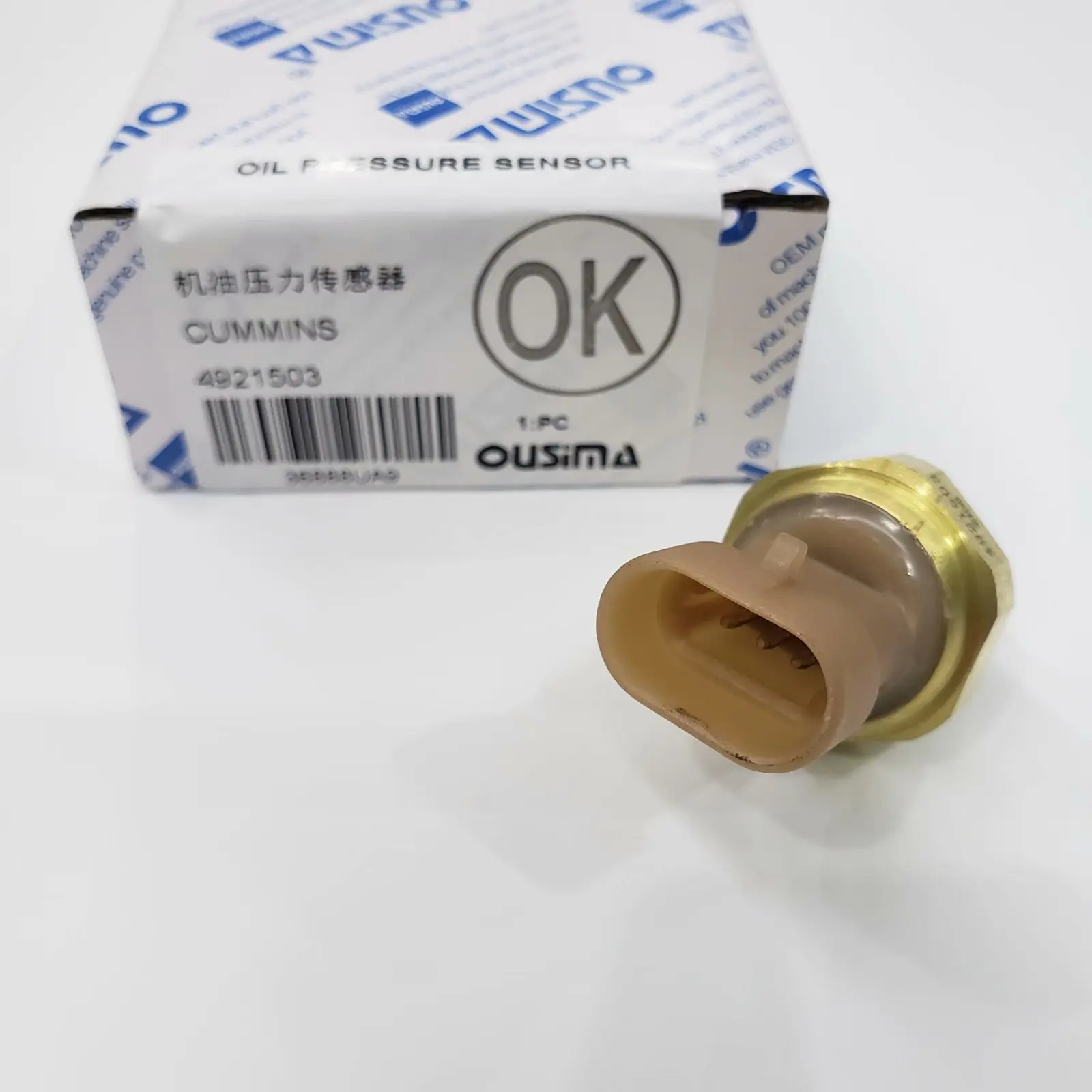 Excavator machinery parts oil pressure sensor 4921503 for cummins