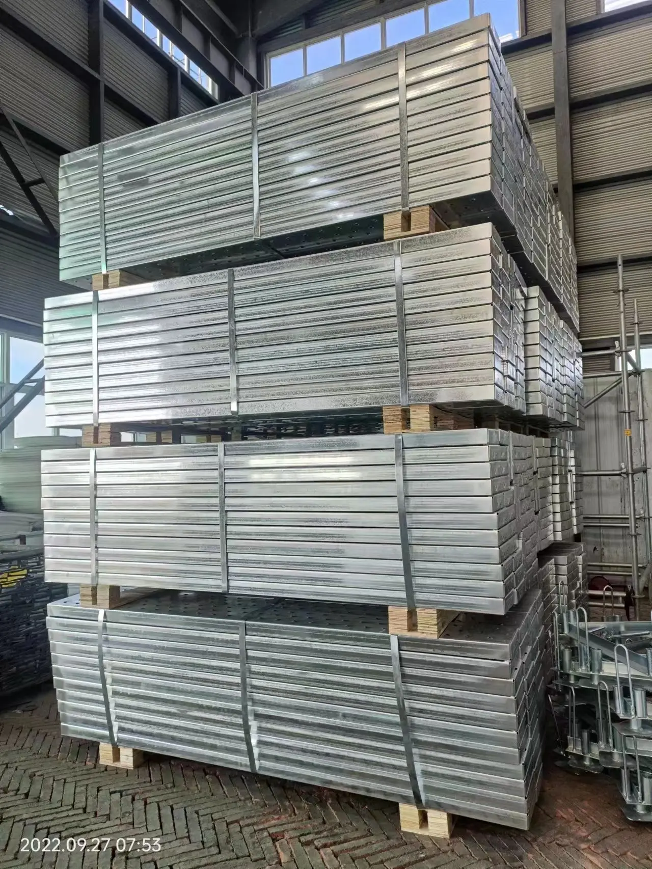 kwikstage scaffolding surface treatment painted or hot deep galvanized