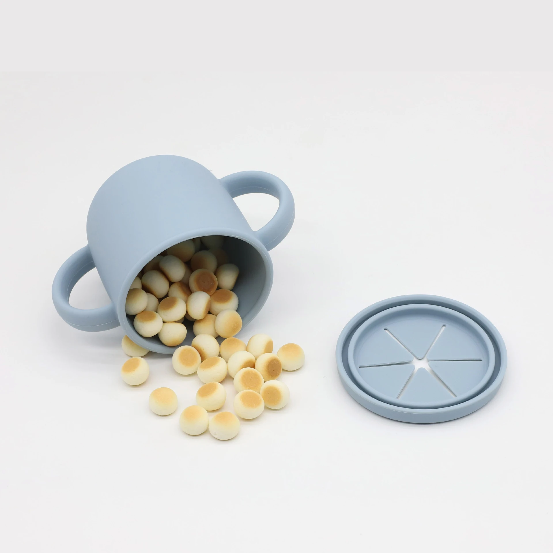 Toddler snack cups 2021 Amazon new fashion food grade silicone kids snack cup for children