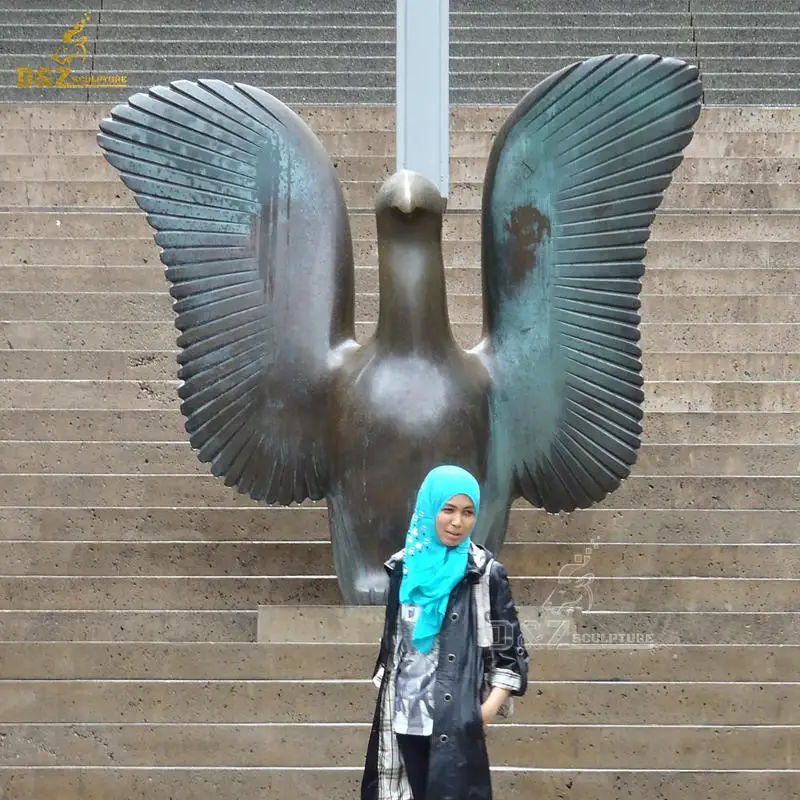 gold metal flying eagle sculpture outdoor sculpture eagle art bronze sculpture