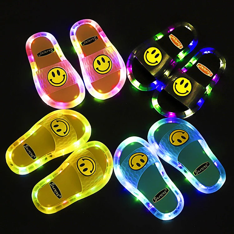 
1E101 Smile Face Open Toe Design Kids Cool Boys and Girls soft base LED Light PVC Children Slides Slippers 
