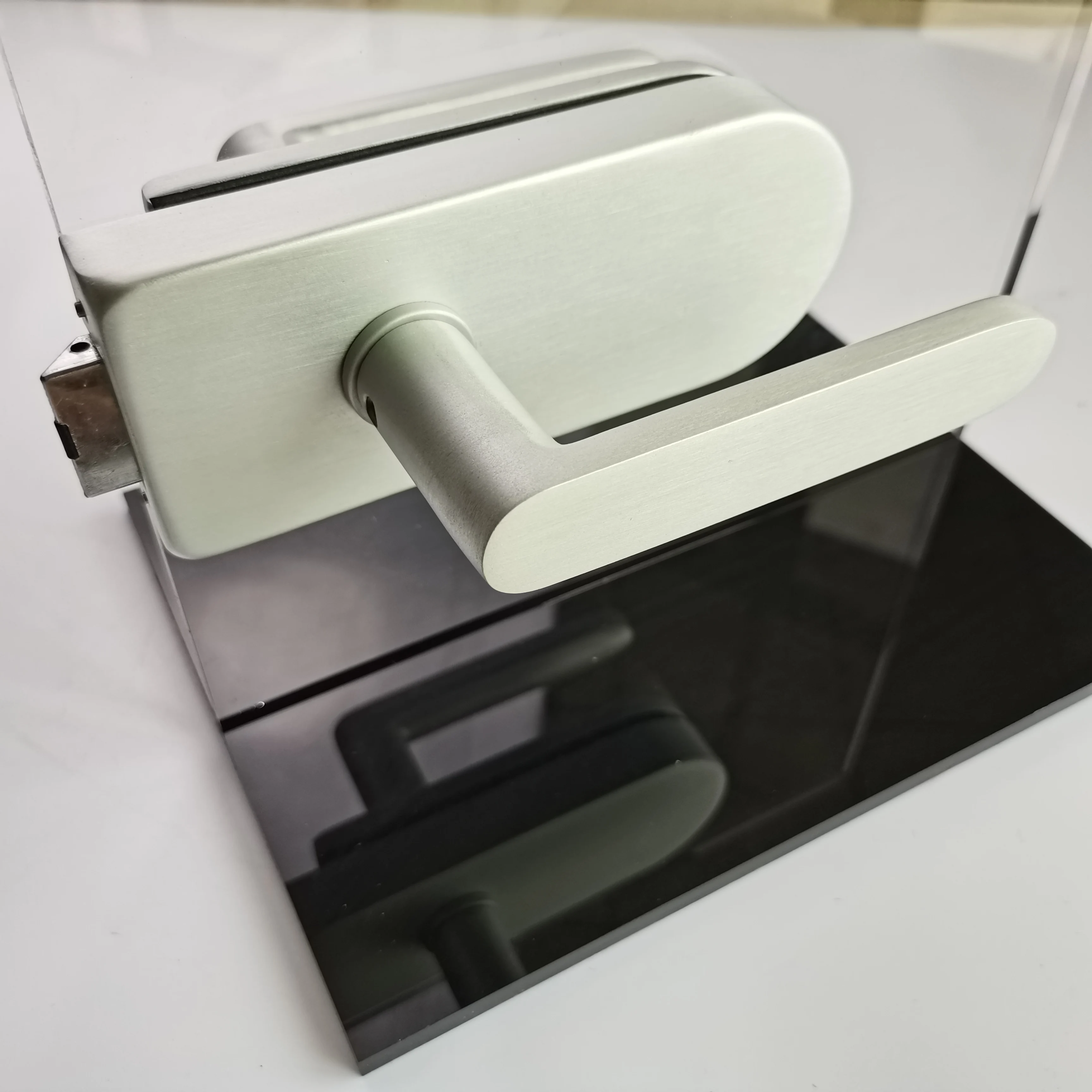 Manufactory Wholesale Swing Glass Door Lock Handle Lock Aluminium Door Lock Set