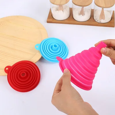 Collapsible Food Grade Silicone Kitchen Tool Retractable Funnel