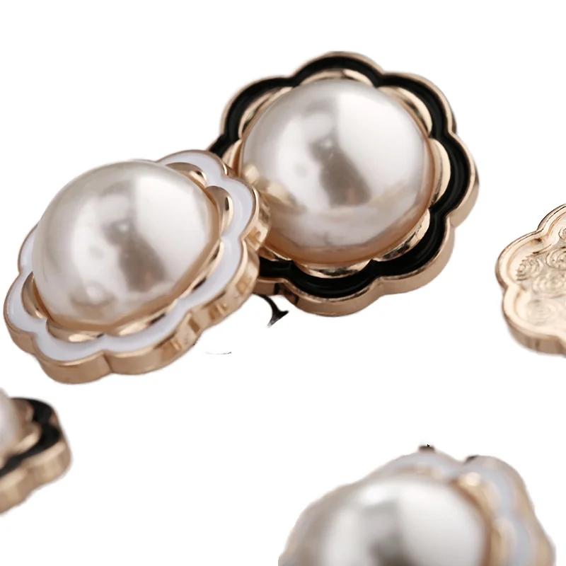 Sustainable Zinc Alloy Button Shirt Cuffs Decorated Rhinestones Logo Plated Shank Style Garments Pearl Floral Small Buttons