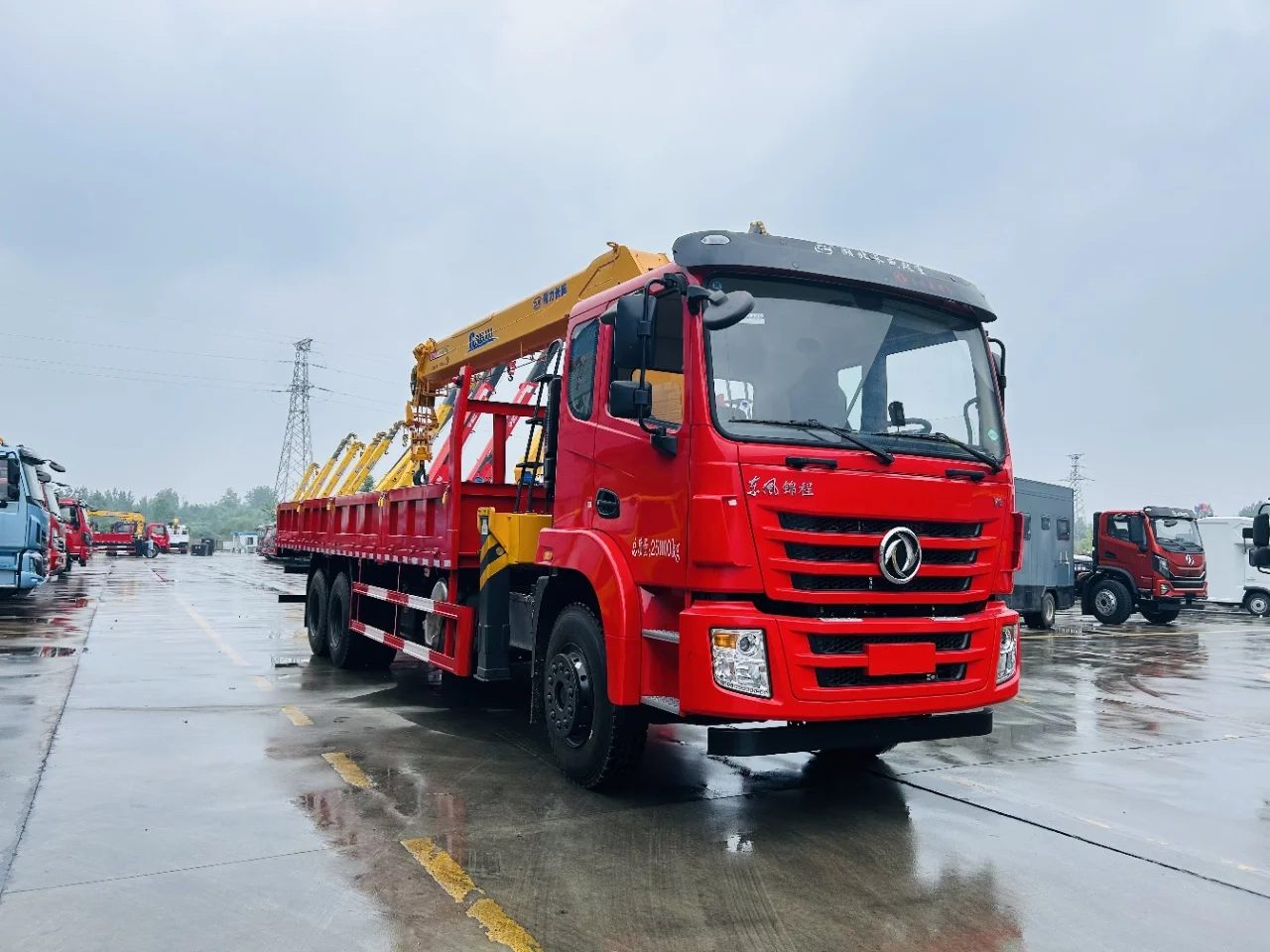 Телескопический кран Dongfeng для пересеченной местности 12 тонн самосвал
