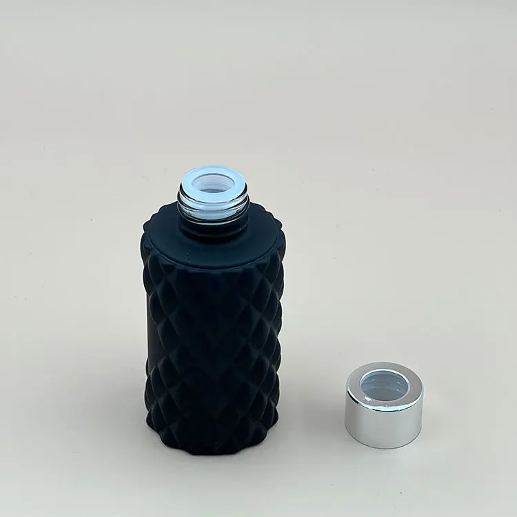 Luxury empty 100 ml brown bottle high quality black white pattern aroma glass reed diffuser bottle