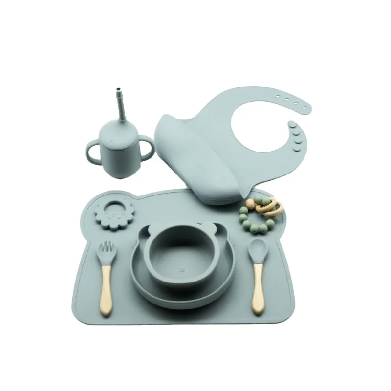 Eco Friendly Waterproof Silicone Bib Bowl Training Spoons Silicone Tableware Toddler Dishes Baby Feeding Set