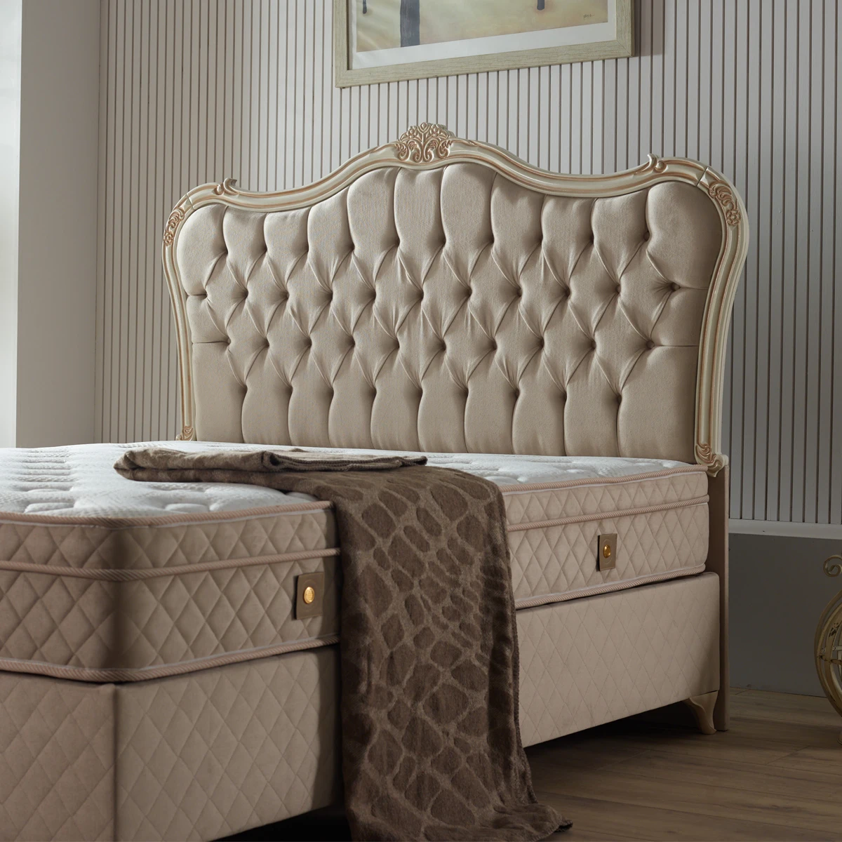 Factory hotel furniture king size beds wooden bedroom sets Luxury modern  American apartment hotel furniture