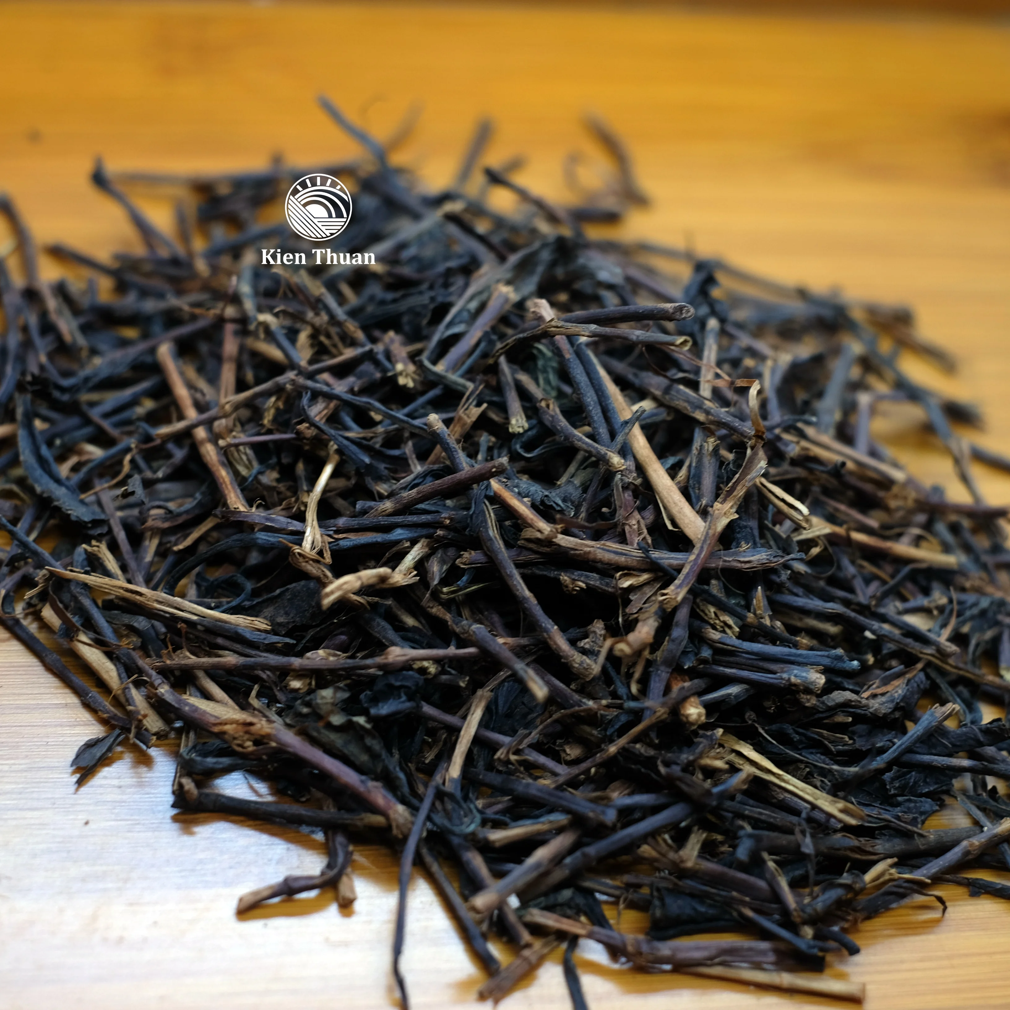 Cheap black tea from Vietnam with pleasant taste and beautiful soup color Stalk Black Tea