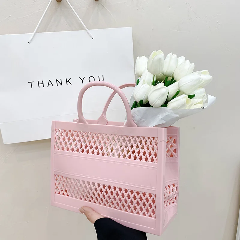 Summer new shopping basket Portable pvc bag Jelly bag Large capacity basket storage basket candy-colored hollowed out Tote bag
