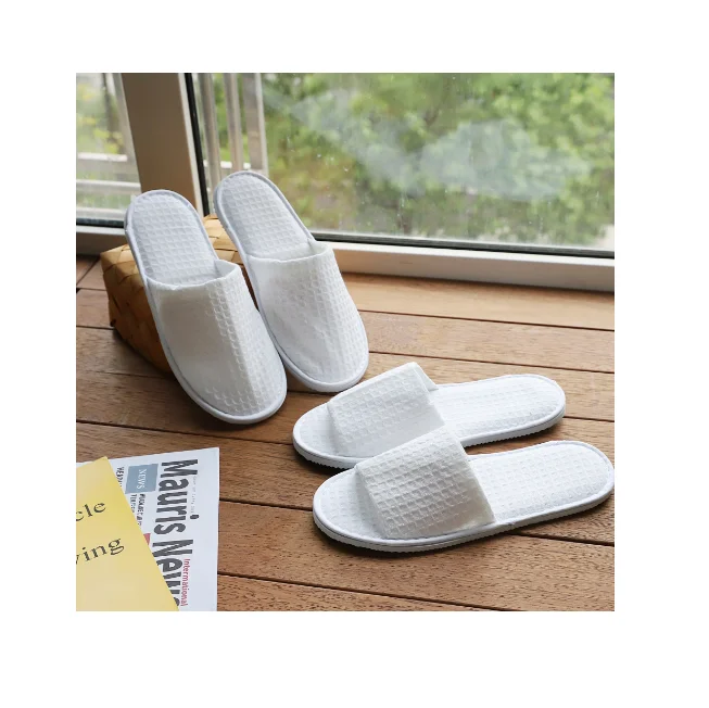 Selling well all over the world various types of low price small profits disposable custom hotel slippers