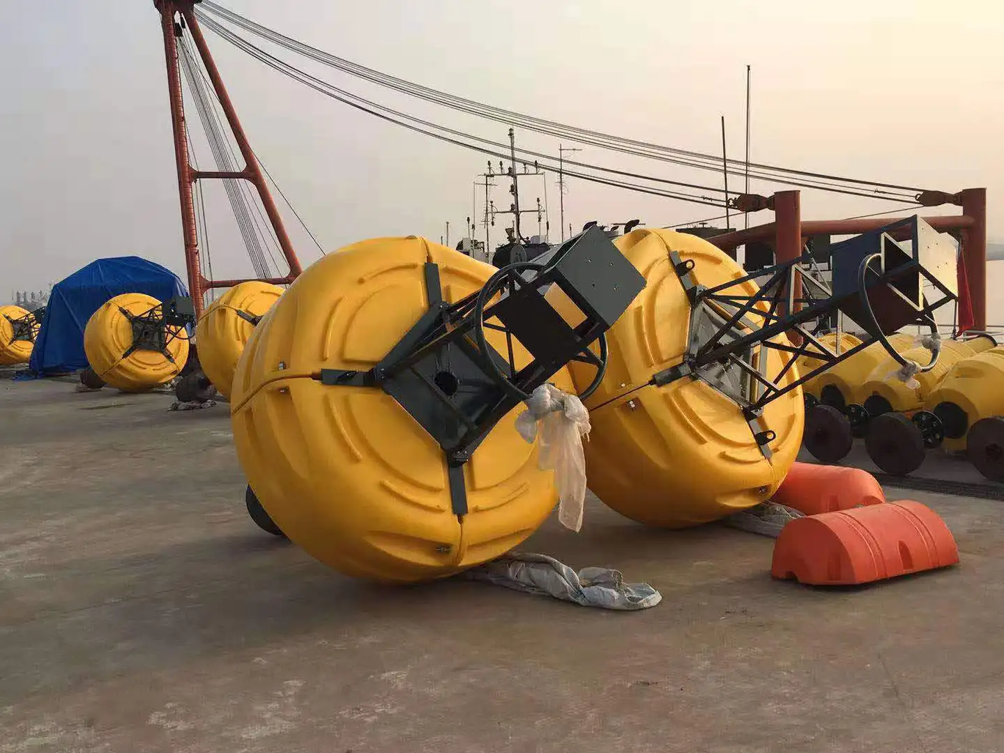 High Quality Customizable Marine buoys Plastic Marking Floating Buoys Navigation