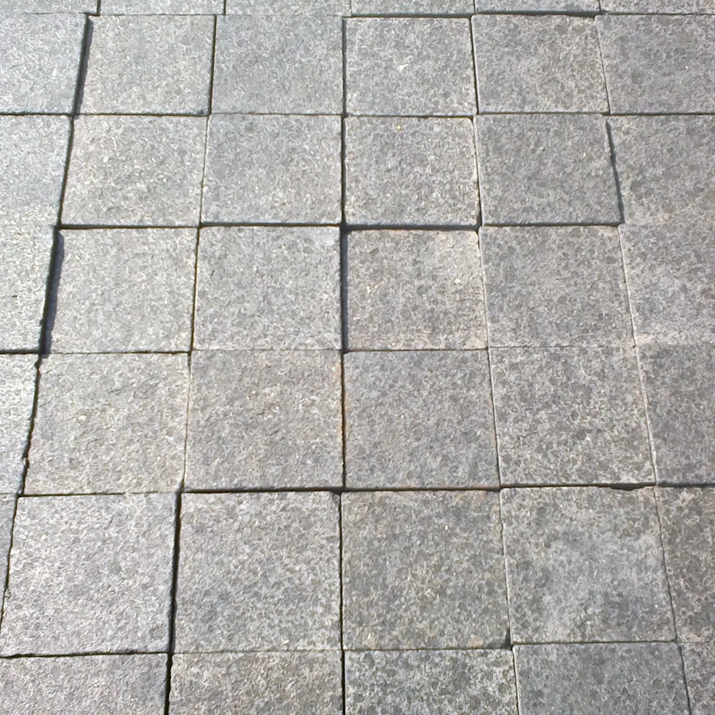 Отличное качество индивидуальный дизайн фантазия бразильское Сплит Лицо гибкие сырые гранитные плиты лестницы с серыми прожилками