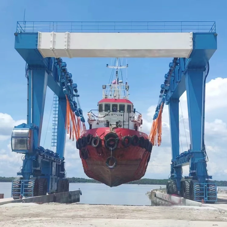 Good standard shipyard heavy 10 ton Mobile boat lifting gantry crane