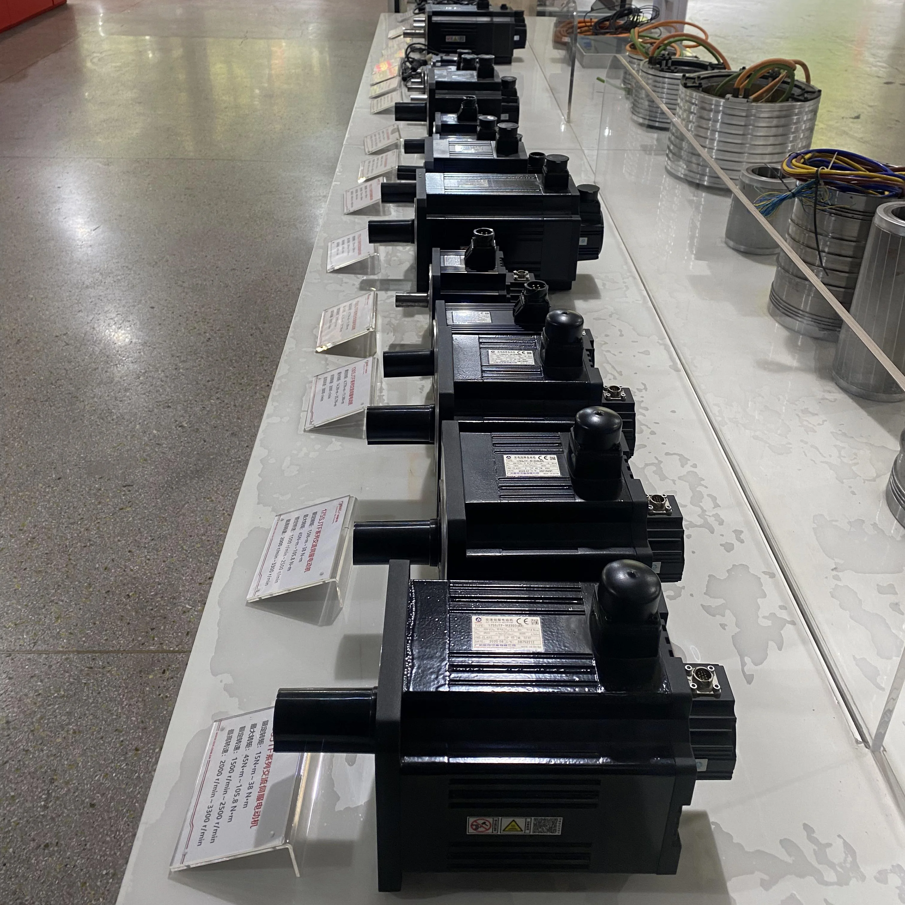 Electronic motor GSK 130SJT, 130SJTE, 130SJTB servo motor CNC controller motor 3 phases 220V