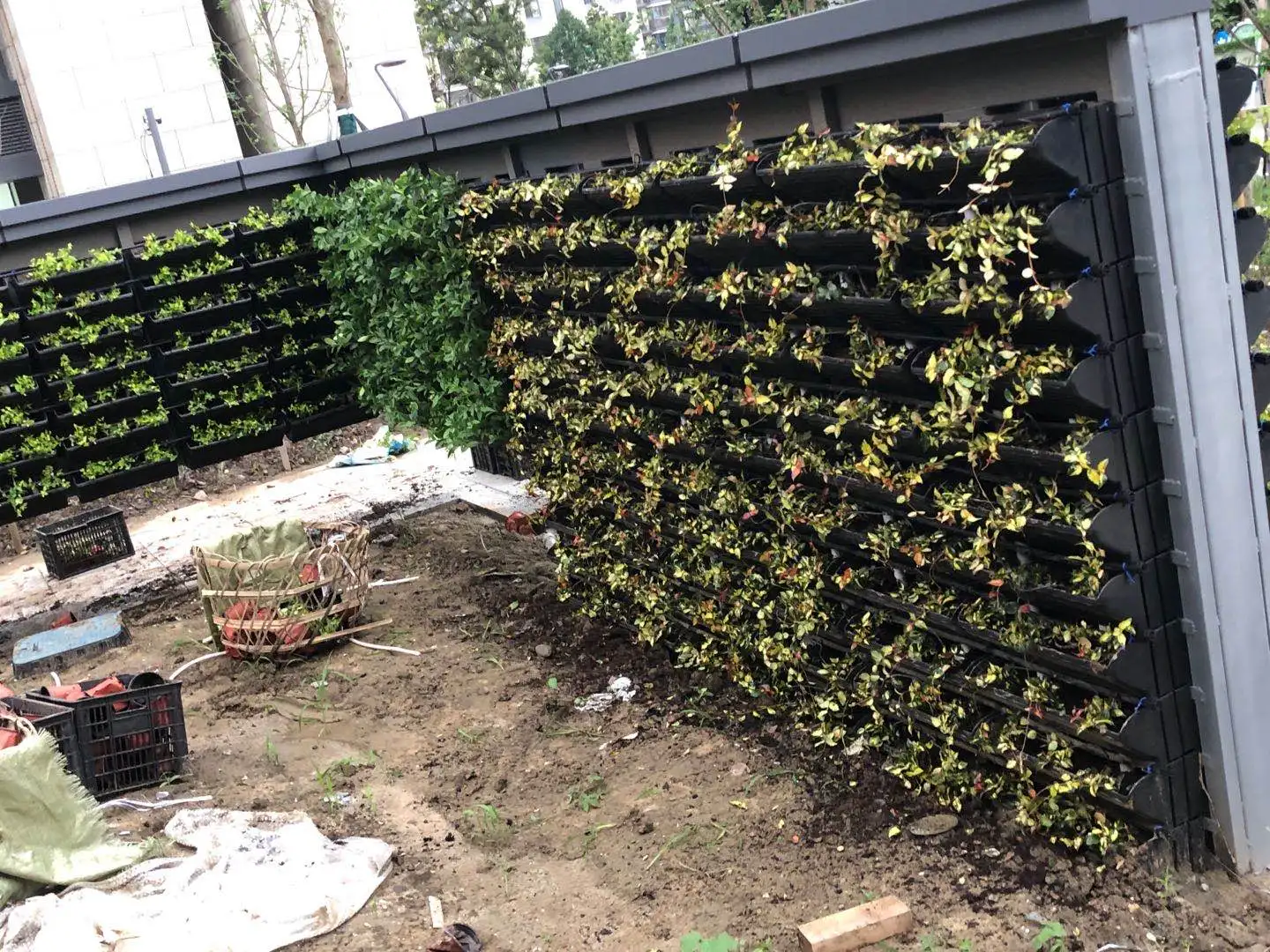 Vertical Stackable Garden Strawberry Pot Vertical Tower Garden Landscape Tower Planter Pot