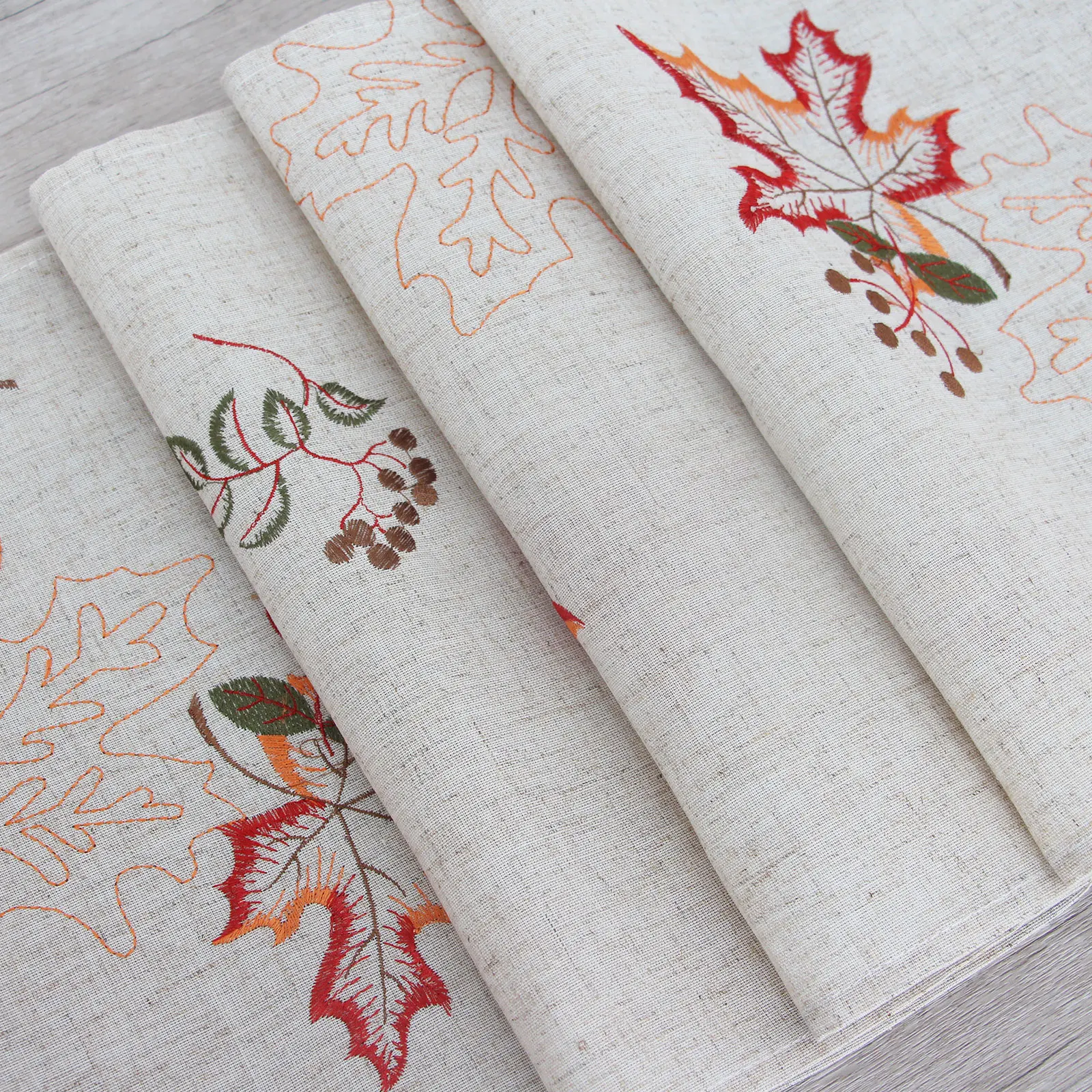 American Style Village Beautiful Elegant High Grade Luxury Long Table Runner For Home Party Decoration