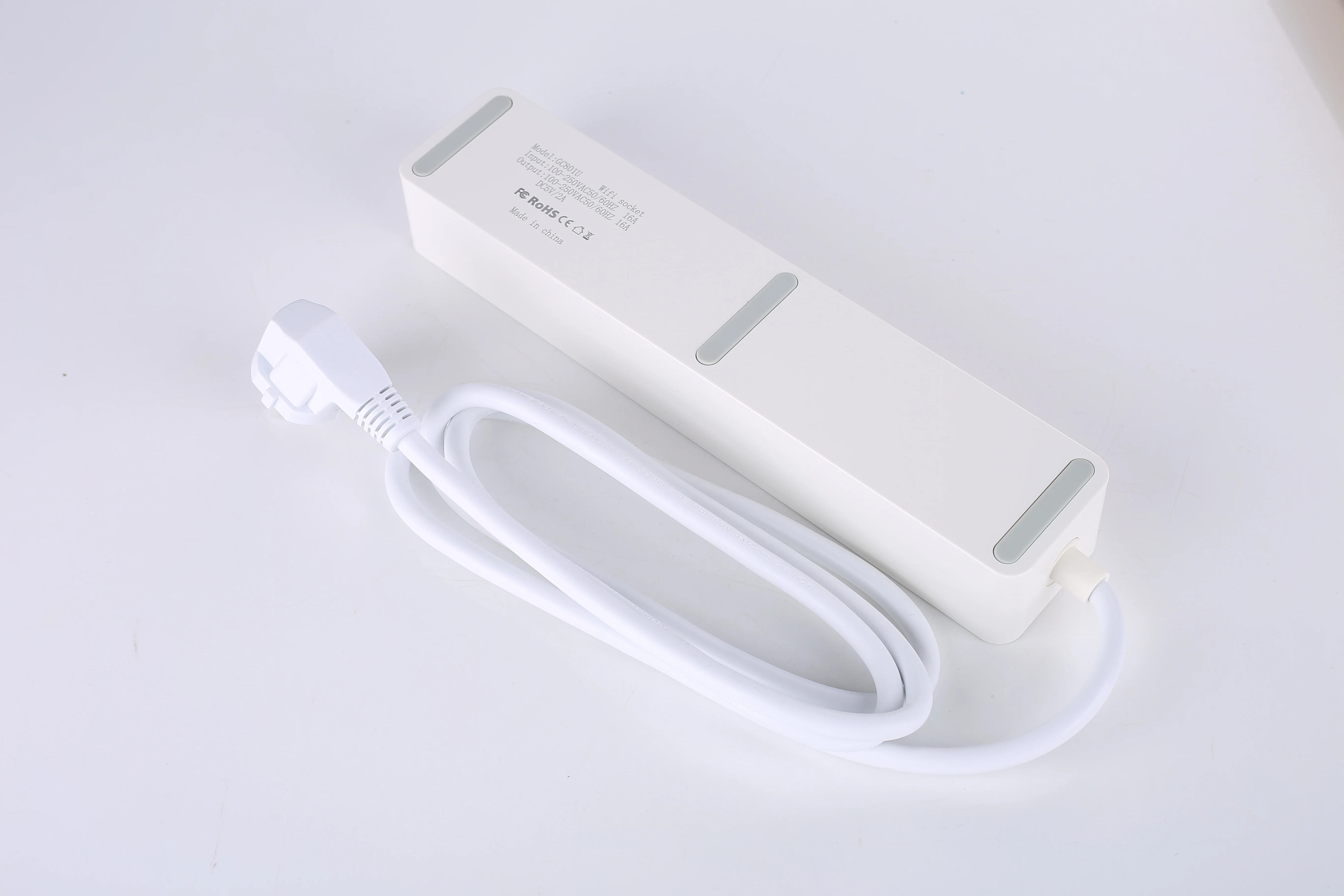 Tuya wifi 16A EU UK UAE DUBAI QATAR 3 pin Standard Smart Wifi Plug With switched strips Support Smart Life APP power monitor