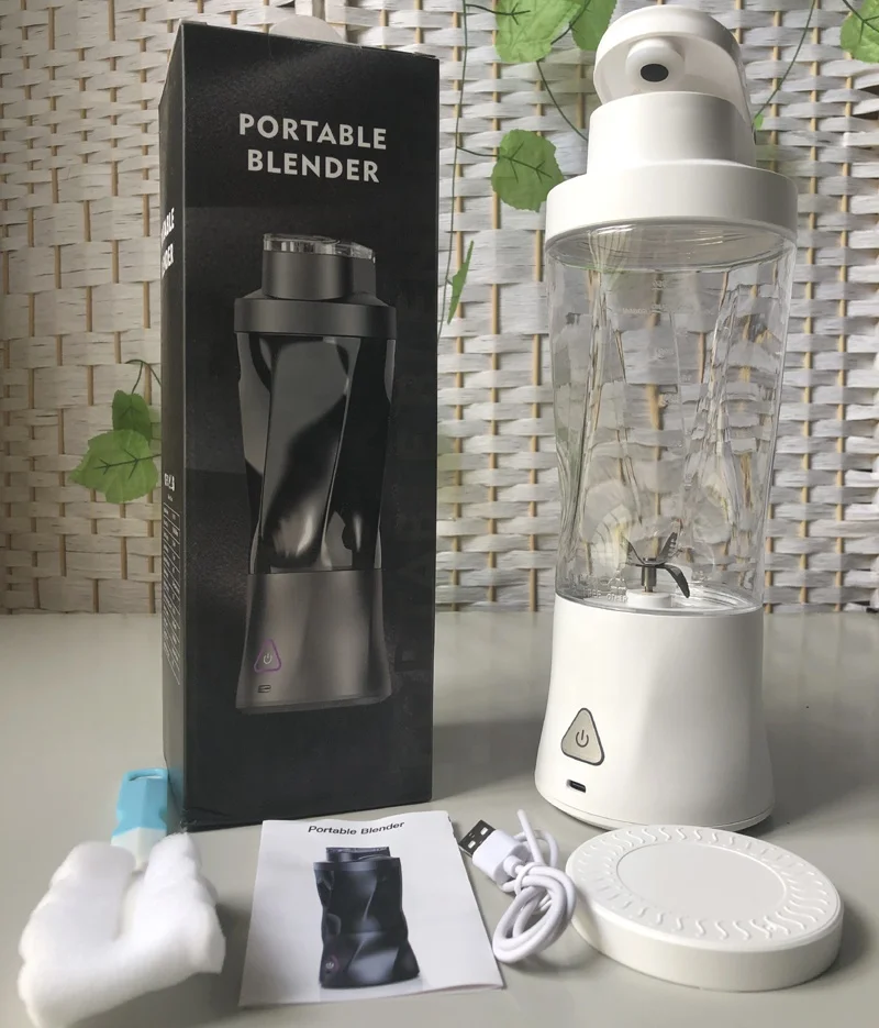 Multi-function High Quality 650 ml USB Rechargeable Personal Smoothie Machine Hand Portable Blender Mini Portable Blender Mixer