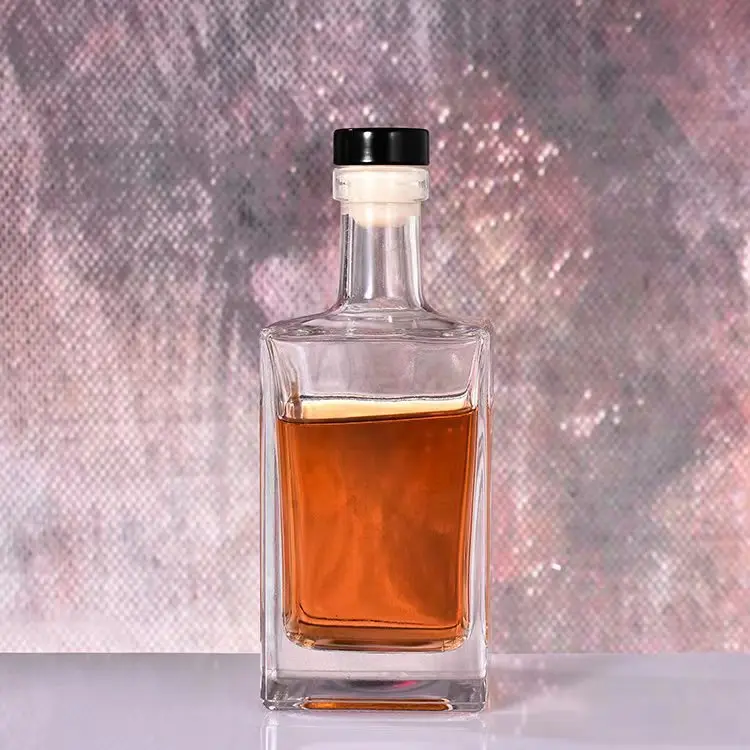 Source Factory Price 250ml 500ml 700ml Square Glass Vodka Gin Rum Whiskey Brandy Bottle Liquor Bottle With Cork