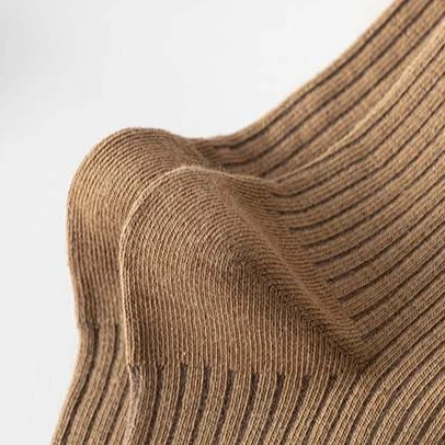 Wholesale high quality designer oem personalised plain knitted embroidery crew men embroidered logo custom socks