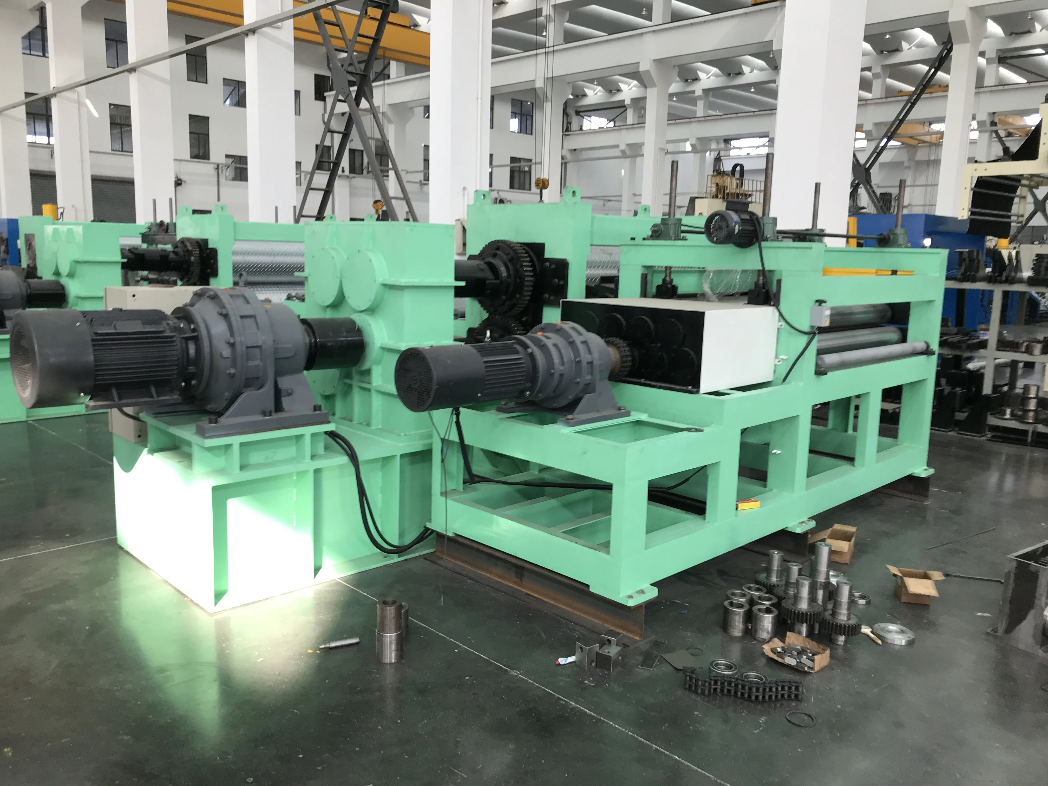 Aluminum steel iron metal checkered Plate embossing machine factory price