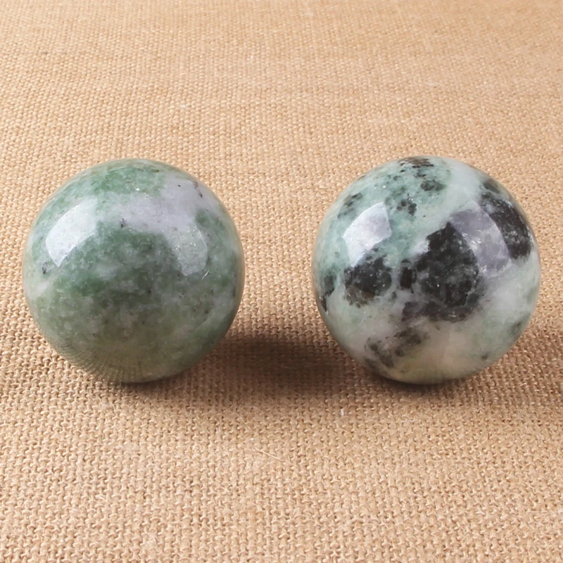 
Wholesale Natural emerald gemstones spheres quartz crystal balls spheres jadite jade balls for decoration 