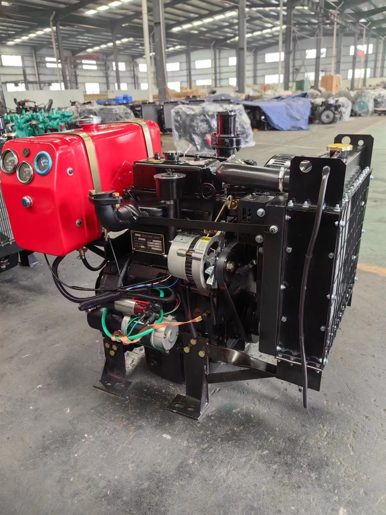 Pump with diesel engine Can be equipped with 1/2/4/6/8 cylinder diesel engine