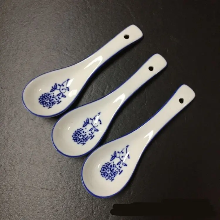 Classical Hand-painted Small Porcelain Chinese Soup Blue And White Ceramic Spoon