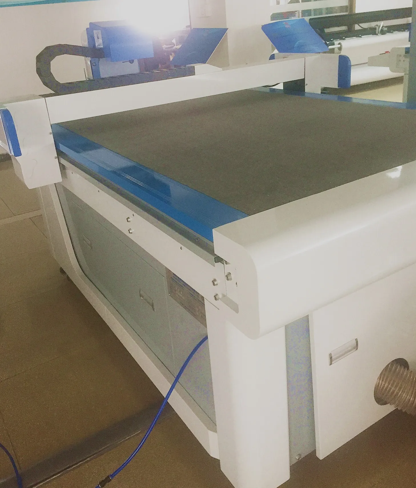 Jindex New Design Automatic Oscillating Knife Cutter  Cutting Machine Cut Many Layers