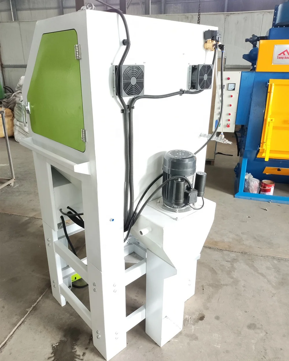 Factory Price Cheap Water Sandblasting Machine Sandblaster on Sale