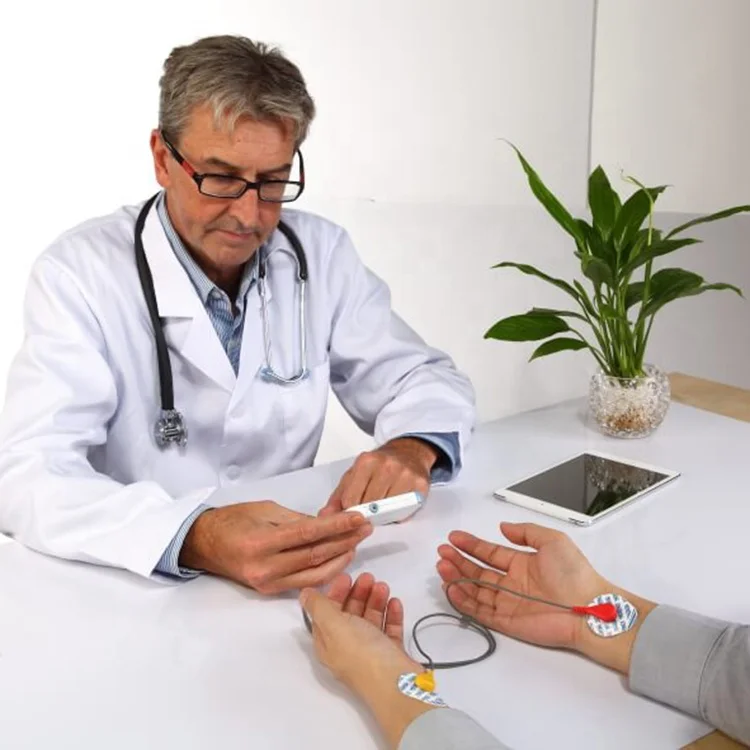 
Viatom Checkme Pro Doctor Personal Health Blood Oxygen Pulse Rate Vital Signs Monitor ECG 